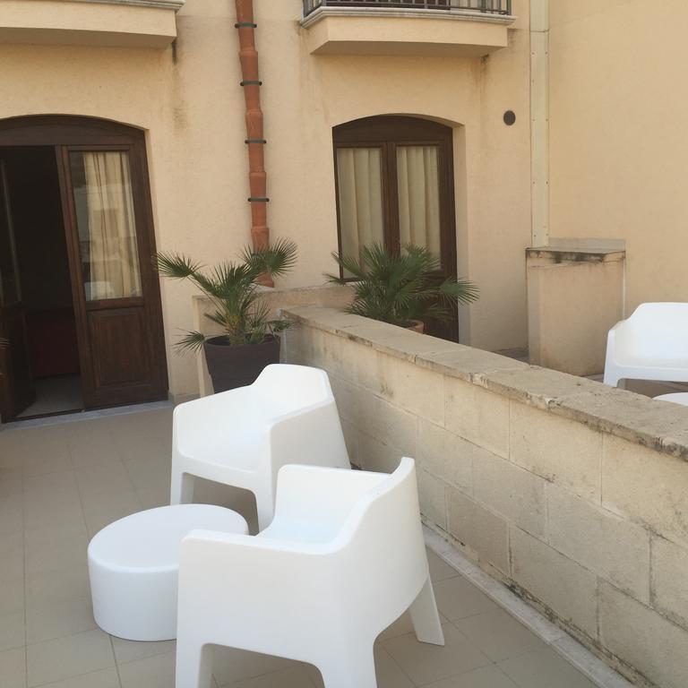 Hotel Il Portico Φαβινιάνα Εξωτερικό φωτογραφία