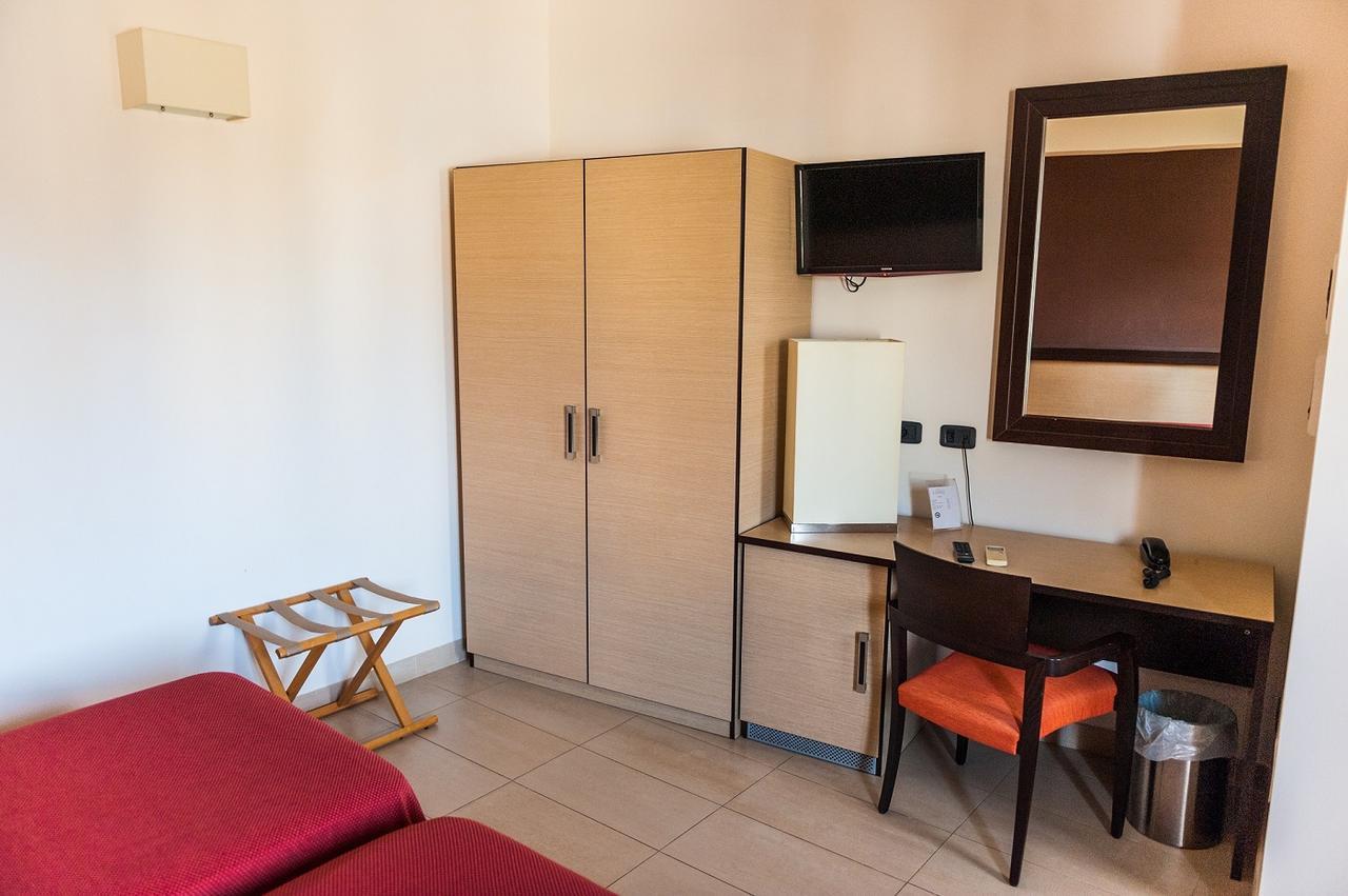 Hotel Il Portico Φαβινιάνα Εξωτερικό φωτογραφία