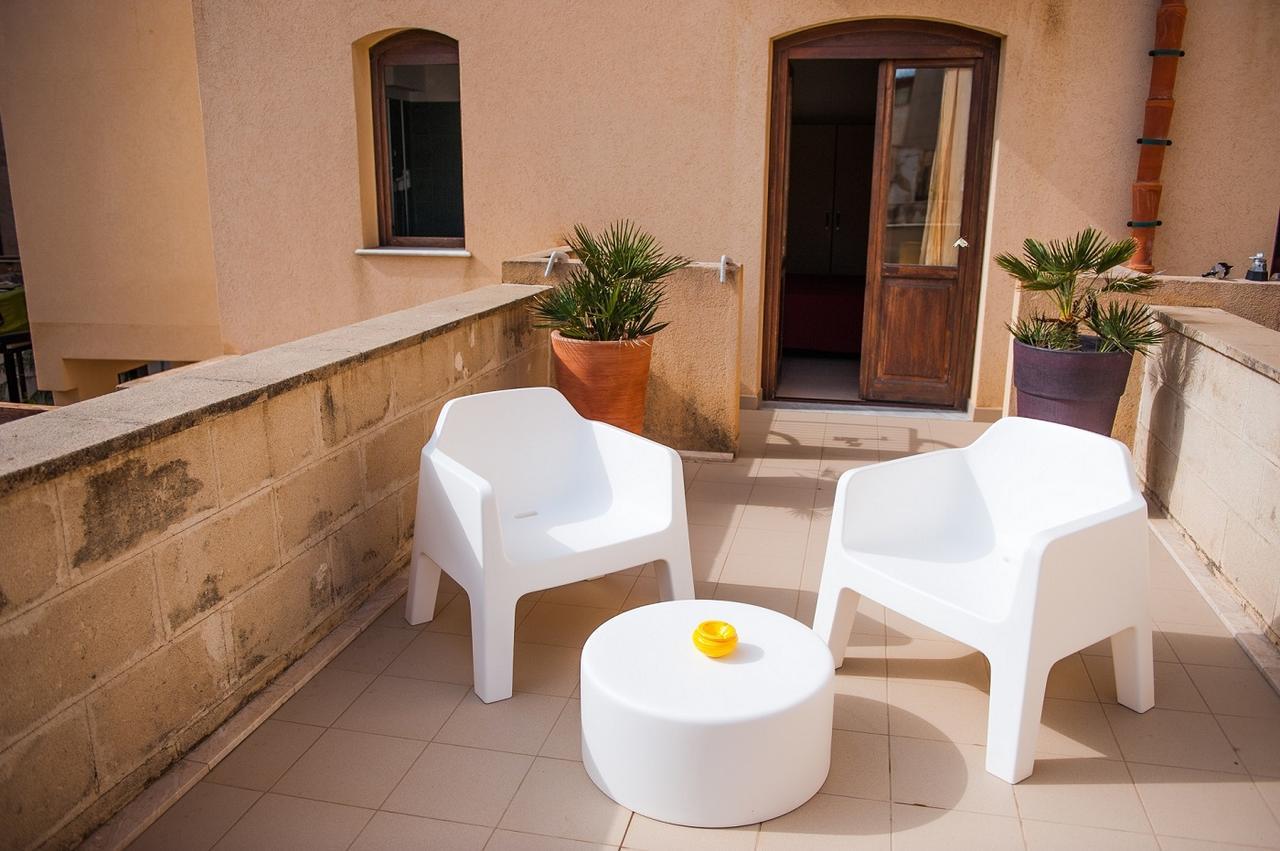 Hotel Il Portico Φαβινιάνα Εξωτερικό φωτογραφία
